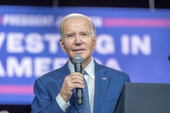 (NEW) President Biden Delivers Remarks On The Debt Ceiling. May 10, 2023, Valhalla, New York, USA: U.S. President Joe Biden Speaks on the debt limit during an event at SUNY Westchester Community College on May 10, 2023 in Valhalla, New York, USA. U.S. President Joe Biden on Wednesday blasted Republican-demanded spending cuts as "devastating," making his case in a campaign-style speech to voters as lawmakers met in Washington on raising the government's borrowing limit to avoid a potentially catastrophic U.S.  Credit: M10s / TheNews2 (Foto: M10s/TheNews2/Deposit Photos)